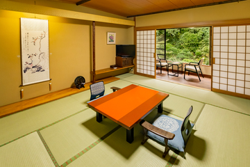 和を基調とした清潔感のある客室