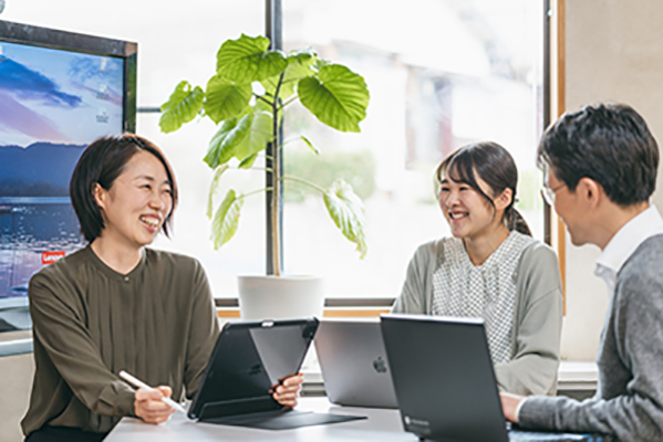 仕事を通じて自分も成長できる若く勢いのある会社です