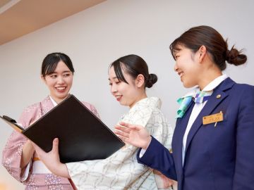 接客だけでなくイベント企画まで自分たちで行います！