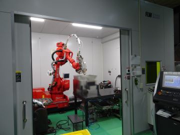 ファイバーレーザー溶接ロボット