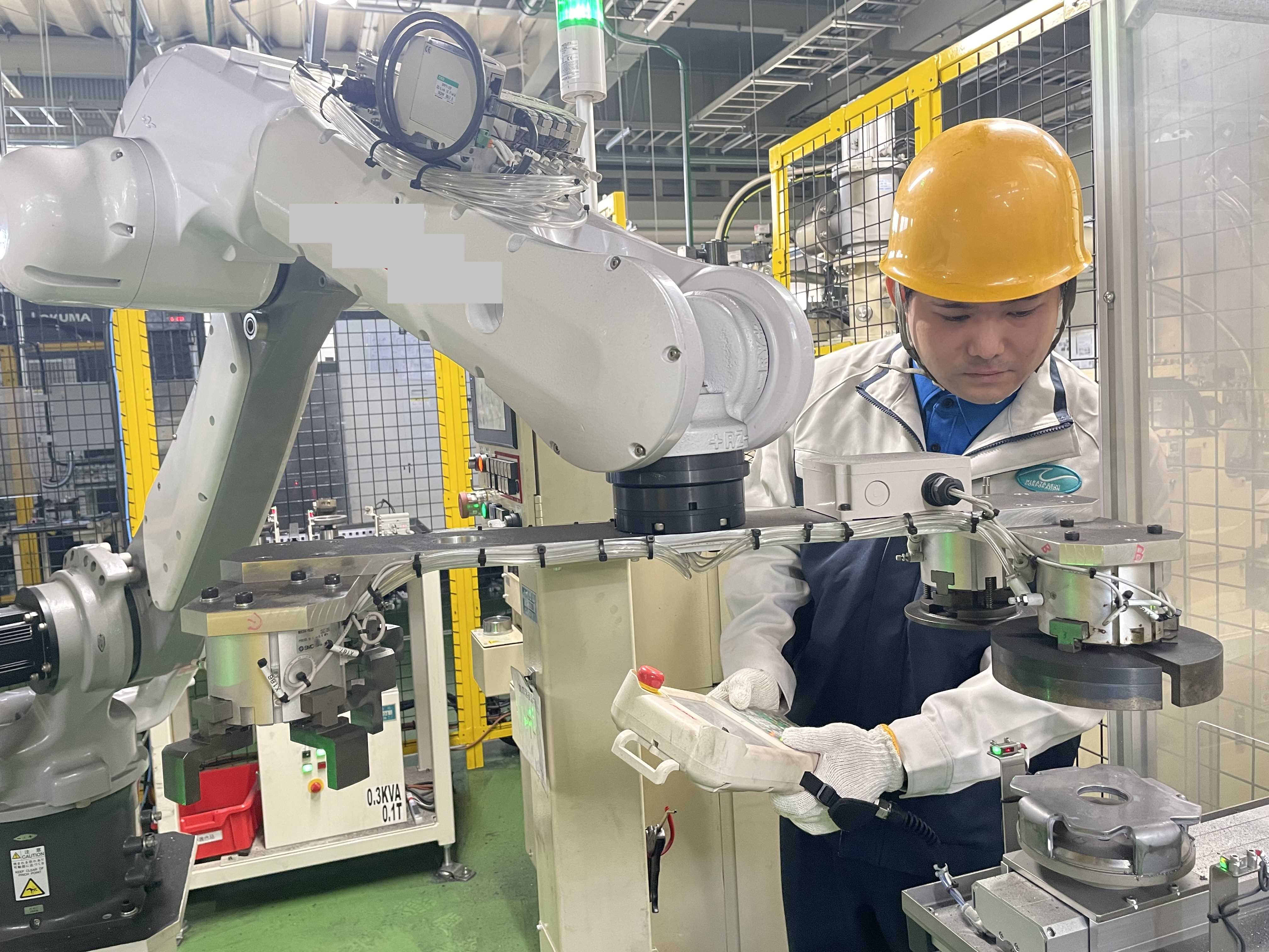 保全：ロボット作業