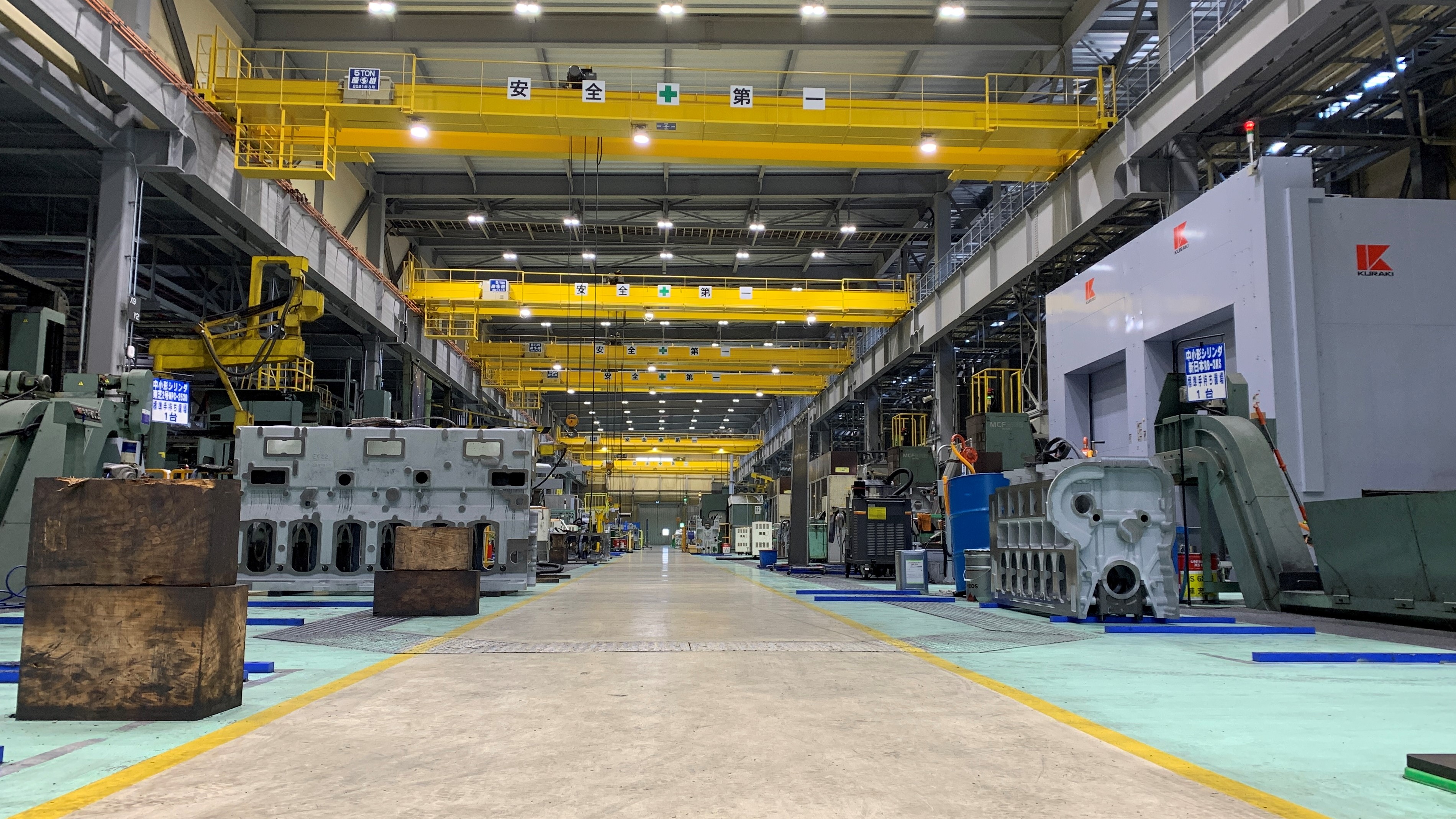 第4工場棟　：　シリンダブロック加工