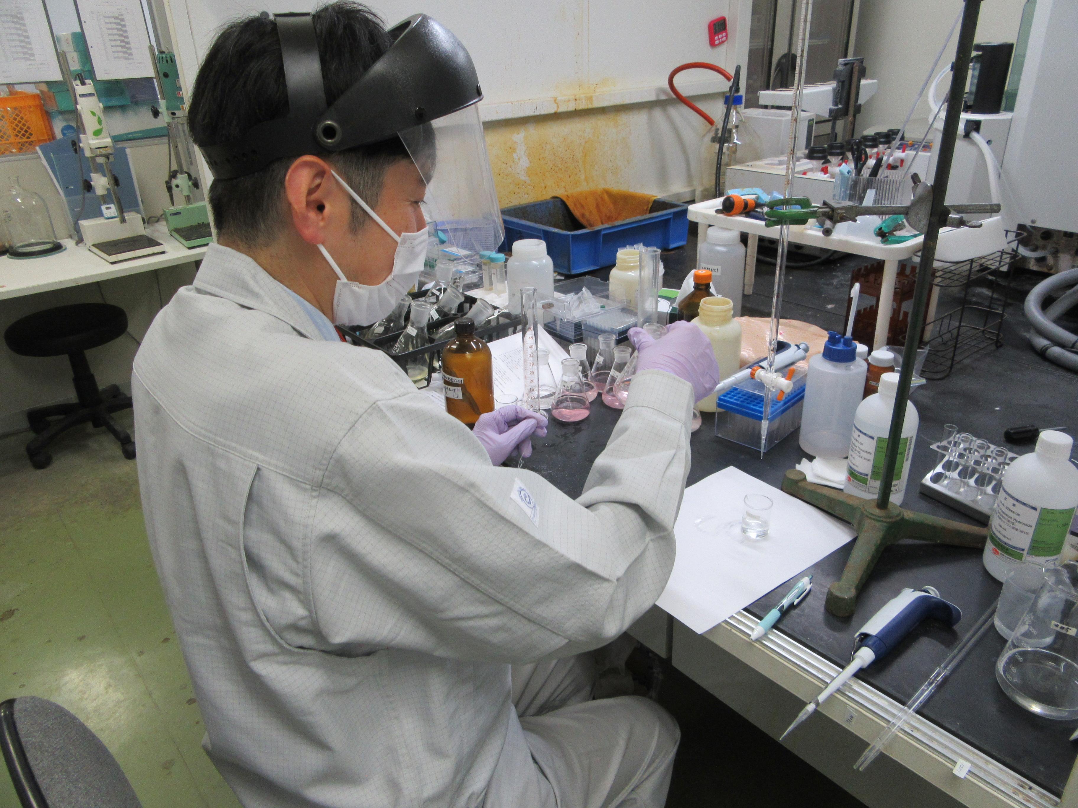 理化学検査の様子