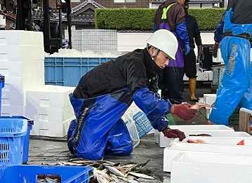 特技は潮目よみ！まじめでシャイな最高の船頭です☆