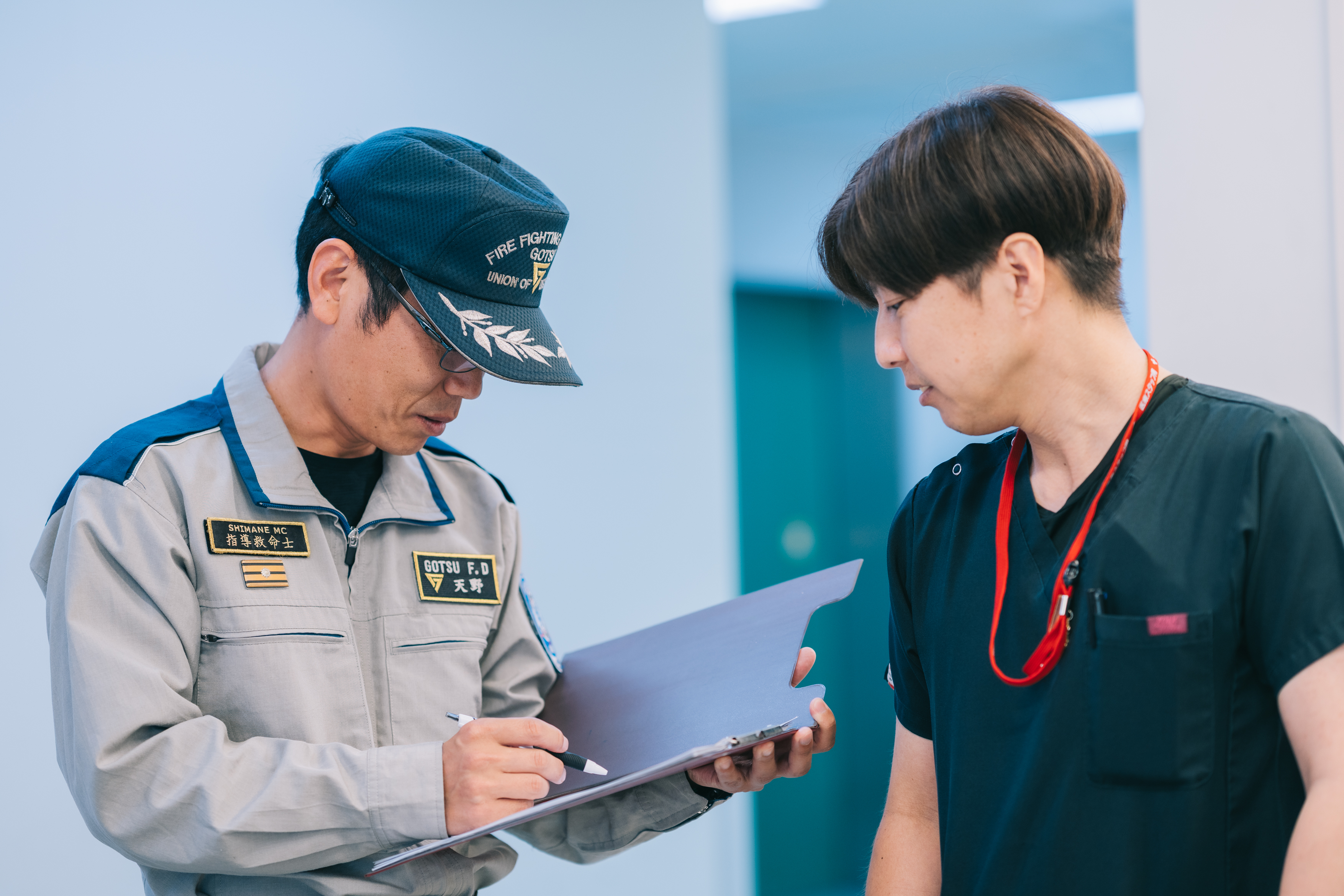 診療看護師と救急救命士