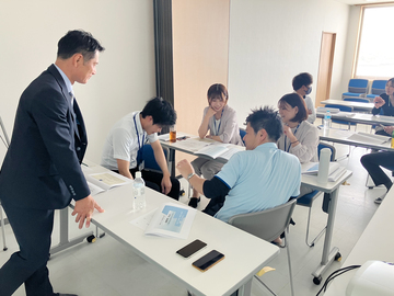 より良い提案のため、接客・商品研修を定期的に実施。