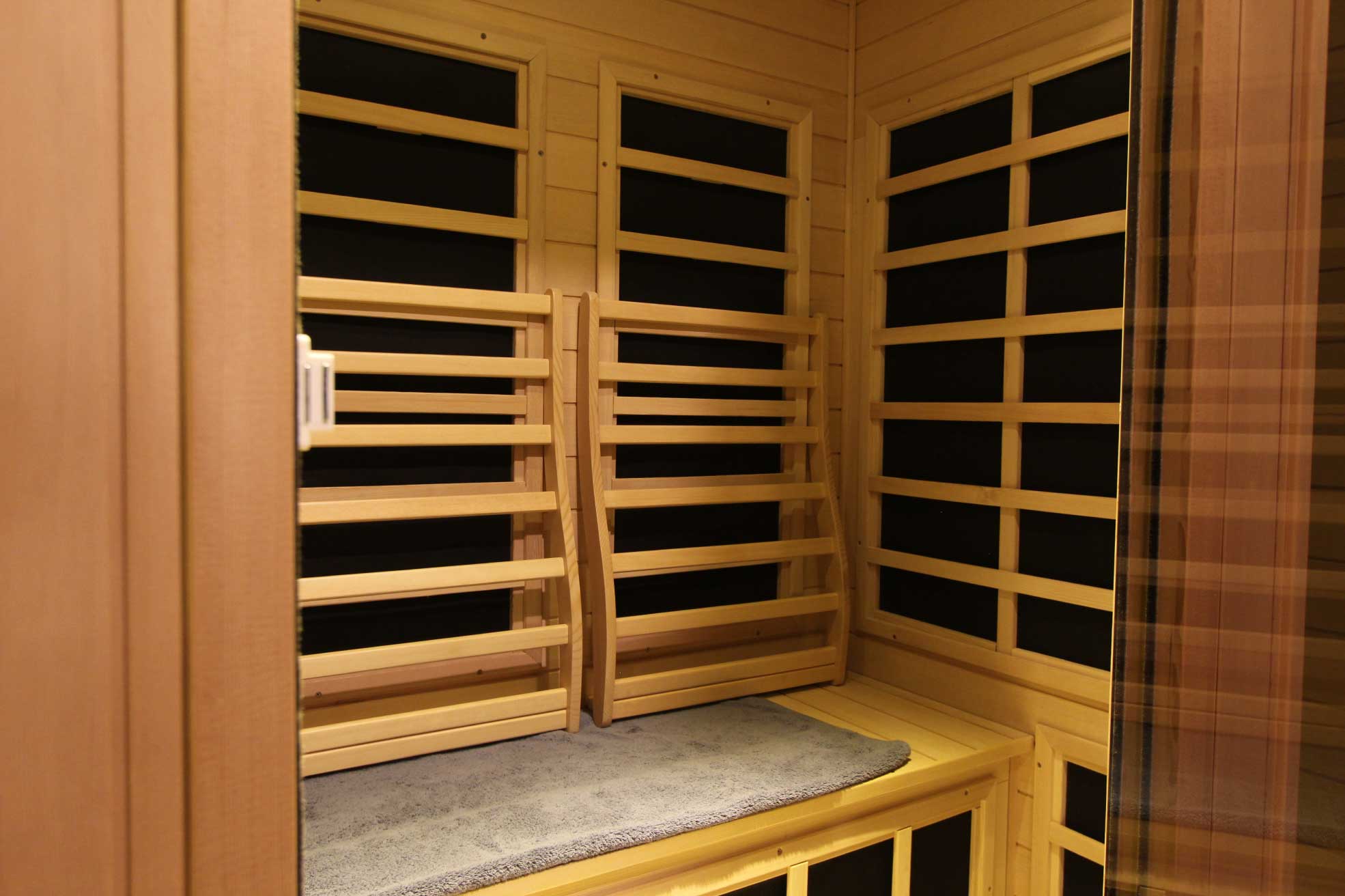 松江市にある「FUMAI sauna」のサウナ